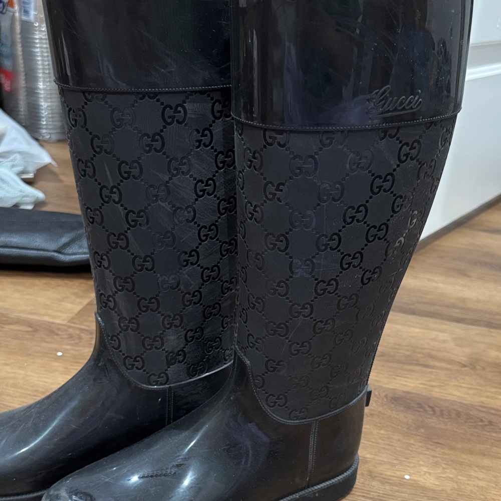 Gucci Women's Black RainBoots - Picture 3 of 6